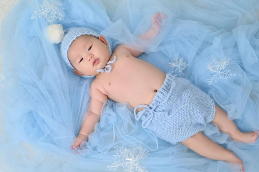 绥化两个半月宝宝发育标准